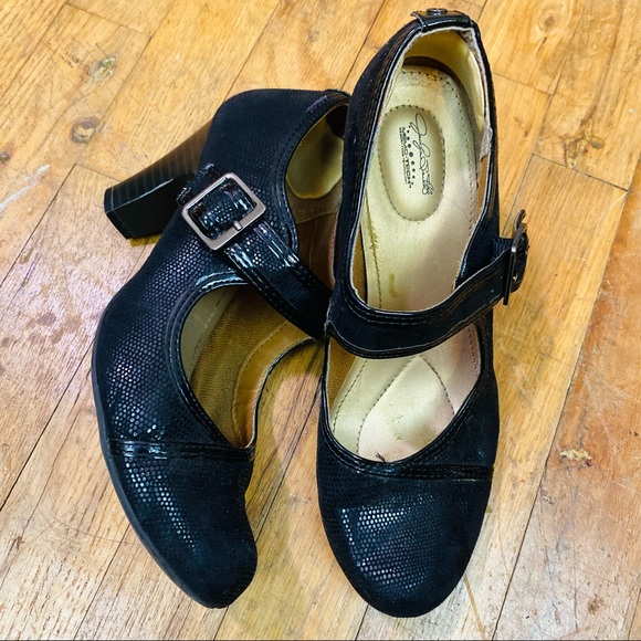 Jessica Simpson Shoes - VGUC Jessica Simpson 3” Heeled Mary Janes 7.5
